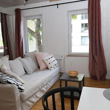 With 15min Walk To Oldtown, Dishwasher, Aircon * 塔林